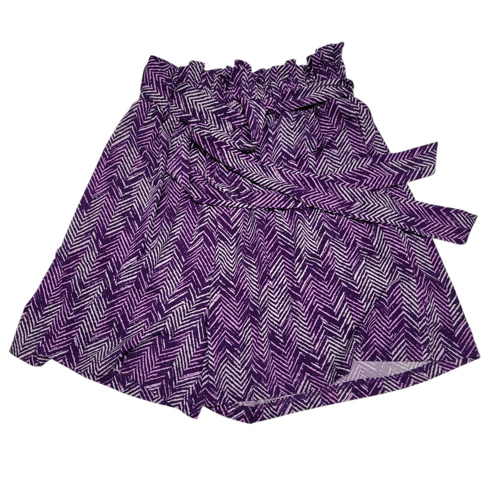Lularoe Ella Shorts Medium Purple White Chevron Print Paperbag Waist Tie Waist